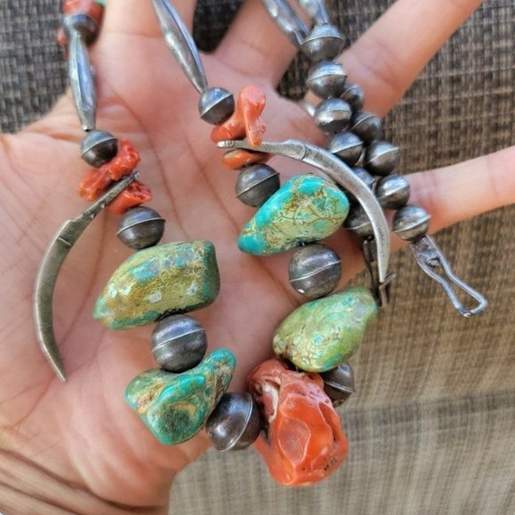 WOW Native American heavy 1940s sterling bench beads, turquoise, and coral - Picture 3 of 14